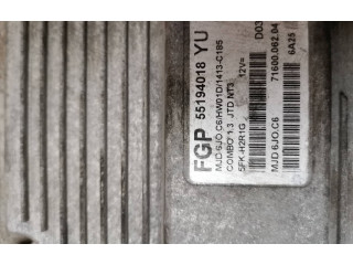 Блок управления двигателя 55194018, 7160006204   Opel Combo C