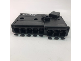 Pojistková skříňka A2135406100 Mercedes-Benz C AMG W205 2016