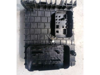 Блок предохранителей 1K0937125H Volkswagen Golf Plus