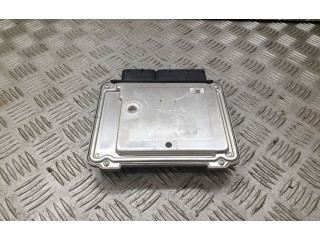 Řídící jednotka 03G906021AQ Volkswagen Caddy 2008