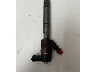 Vstřikovač 0445110223, 338002A110 KIA Cerato pro naftový motor 1.5