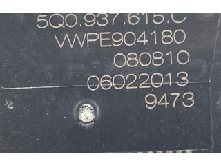 Блок предохранителей 5Q0937615C Volkswagen Golf VII