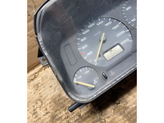 Панель приборов 87001359 Volkswagen Golf III