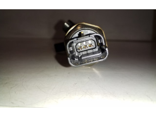 Vstřikovací lišta 175217543R, 28325380 Nissan Navara D23