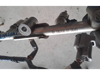 Топливная рампа 18070601 Infiniti Q50 для двигателя VR30