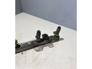 Топливная рампа 9186942 Volvo S60