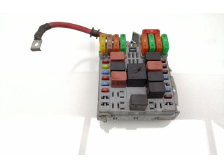 Блок предохранителей 51799849 Fiat Linea