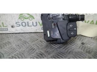 Ручка стеклоочистителей 8201590631   Renault Clio III