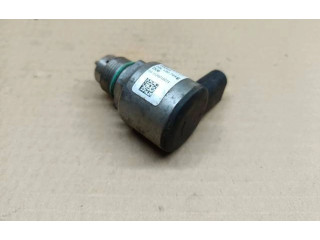 Топливная рампа 04L130764B, 28378402   Audi A3 S3 8V   для двигателя CRKB