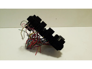 Блок предохранителей    Mitsubishi Outlander    