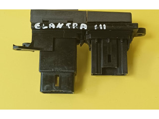 Включатель стеклоочистителей 936102D000 Hyundai Elantra