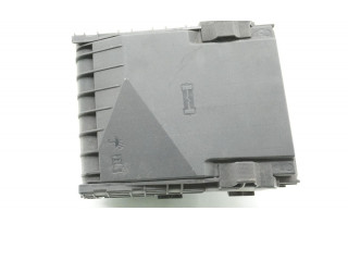 Pojistková skříňka 8J0937503, 8J0937503 Audi TT TTS Mk2 2007