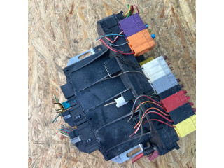 Pojistková skříňka 05045110 Mercede-Benz S W220 2002