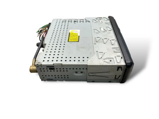 Радио/ проигрыватель CD/DVD / навигация