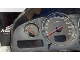 Přístrojová deska  Volvo V70 2005 30682277  