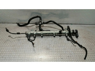 Vstřikovací lišta A6110700395, 0445214038 Mercedes-Benz Sprinter W901 W902 W903 W904 pro naftový motor 2.2