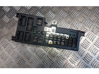 Блок предохранителей 8678449   Volvo V70    