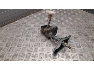 Крепежный винт (запасное колесо)