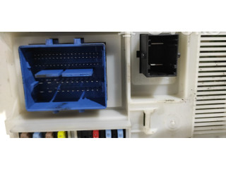 Блок предохранителей 31412969, 31412969   Volvo V70    