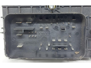   Pojistková skříňka 3C0937125   Volkswagen PASSAT 2007