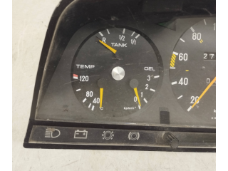 Панель приборов 1235420901, 0105422706   Mercedes-Benz W123       