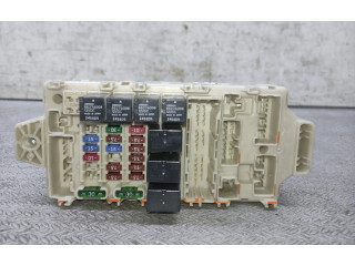 Блок предохранителей 802060404, MR587655 Mitsubishi Grandis