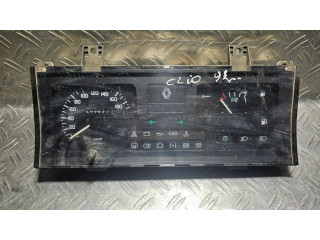 Панель приборов    Renault Clio I       