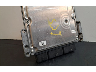 Блок управления двигателя 237106319R Dacia Dokker