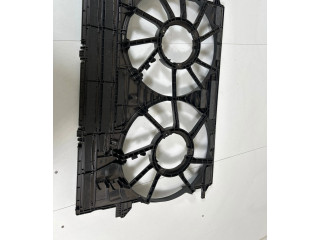 Вентилятор радиатора     4M0121207A    Audi Q8 