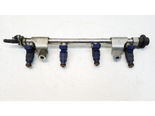 Vstřikovač 353102B000, 3530123700 Hyundai i30 pro benzínový motor 1.4