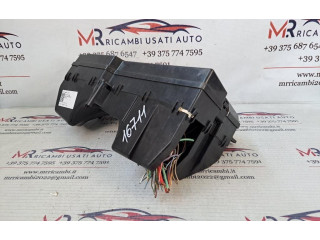 Блок предохранителей 8X2T-14A003-AA, 306DT Jaguar XF X250