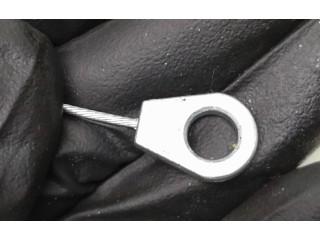 Zámek zadních dveří Nissan NV200 2010