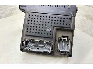 Блок предохранителей 30765646   Volvo V70    