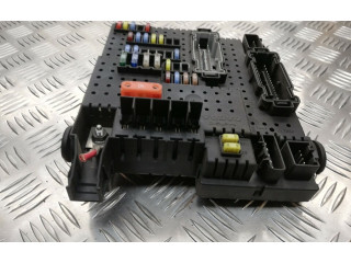 Блок предохранителей 8676391, 12217799 Volvo XC90