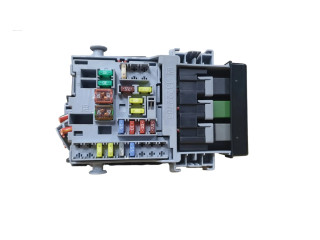 Pojistková skříňka 13222786 Chevrolet Cruze 2009