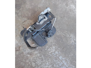 Zámek zadních dveří 2k0827505 Volkswagen Caddy 2010