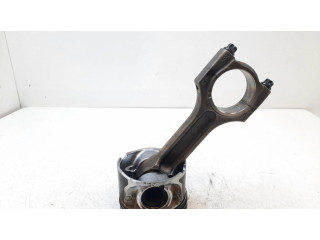 Píst BMW 5 E60 E61 pro naftový motor 2.5 M57D25 (256D2)