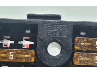Pojistková skříňka 7E0937617A Volkswagen Transporter - Caravelle T5 2005