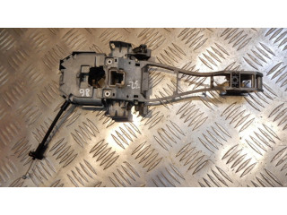 Передний держатель / кронштейн для внешней ручки открытия