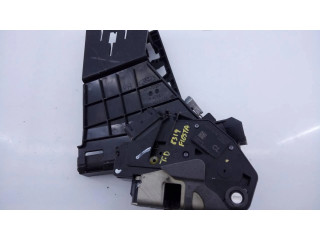 Задний замок