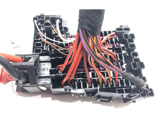 Блок предохранителей 5WA937615 Skoda Octavia Mk4