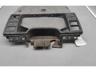 Панель приборов MK405104 Mitsubishi Carisma