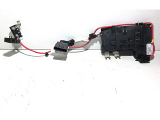 Блок предохранителей  31337183, K067R   Volvo S60    