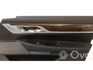 Обшивка передней двери