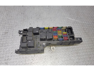 Блок предохранителей 8678449, 518829015   Volvo S80    
