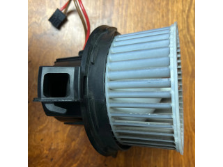 Вентилятор печки    V7771001, W204LL2   Mercedes-Benz E W212