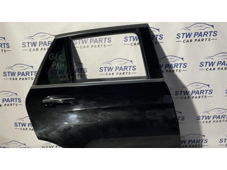 Задняя дверь