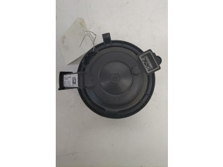 Вентилятор печки    272102302R   Renault Twingo III