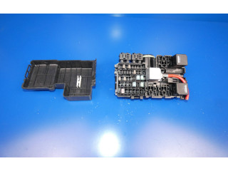 Блок предохранителей 31384034, K067R Volvo S60