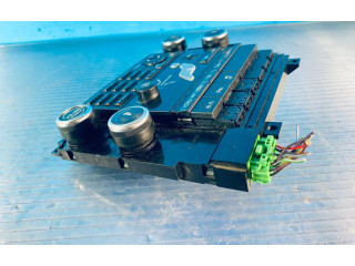 Блок управления климат-контролем 30782904 Volvo V70